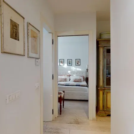Serena Apartment *
